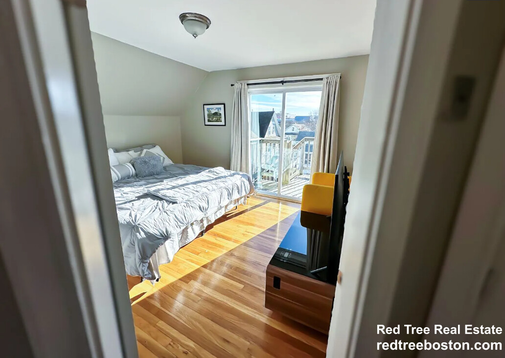 155 Spruce St, Watertown