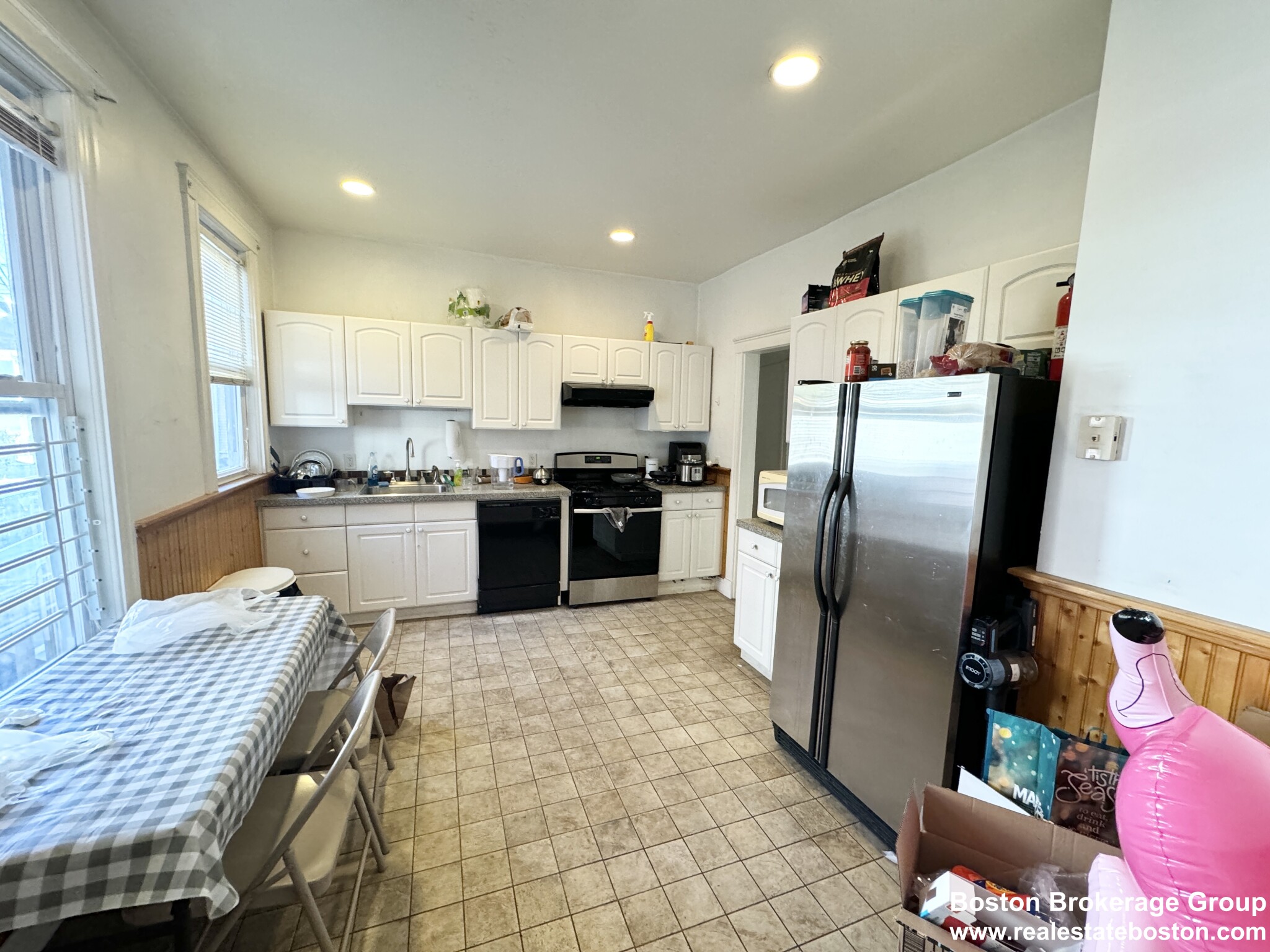 37 Hillside St, Mission Hill