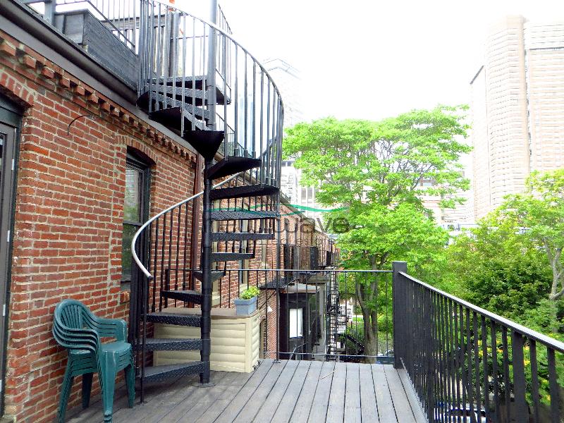 17 Holyoke St, South End