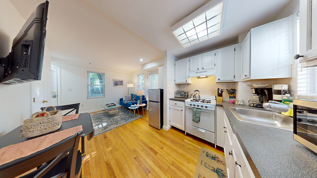 23 Jay St, Riverside