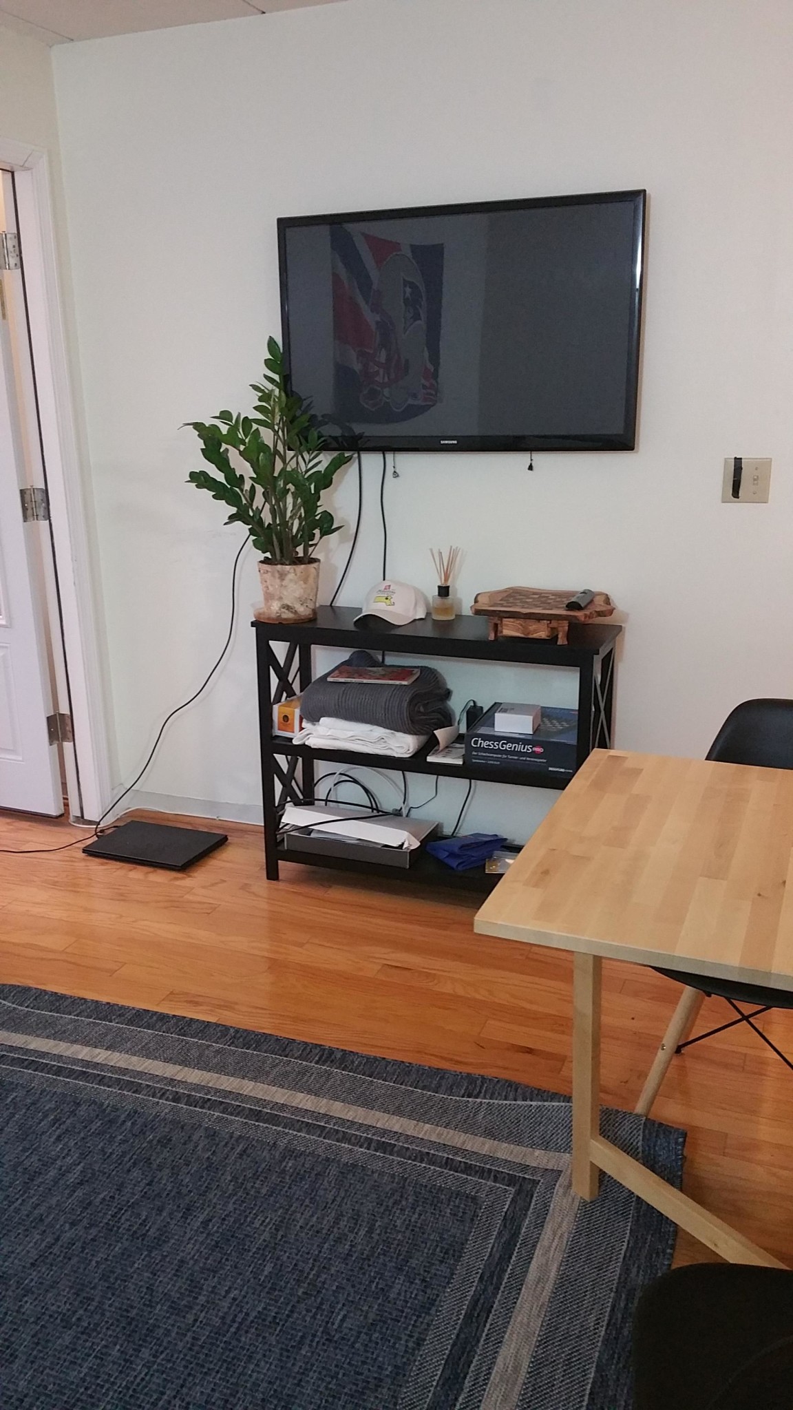 1933 Commonwealth Ave, Brighton