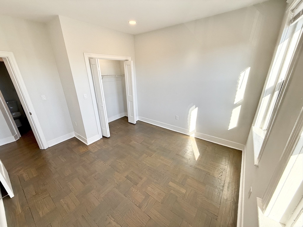 20 Queensbury St, Boston