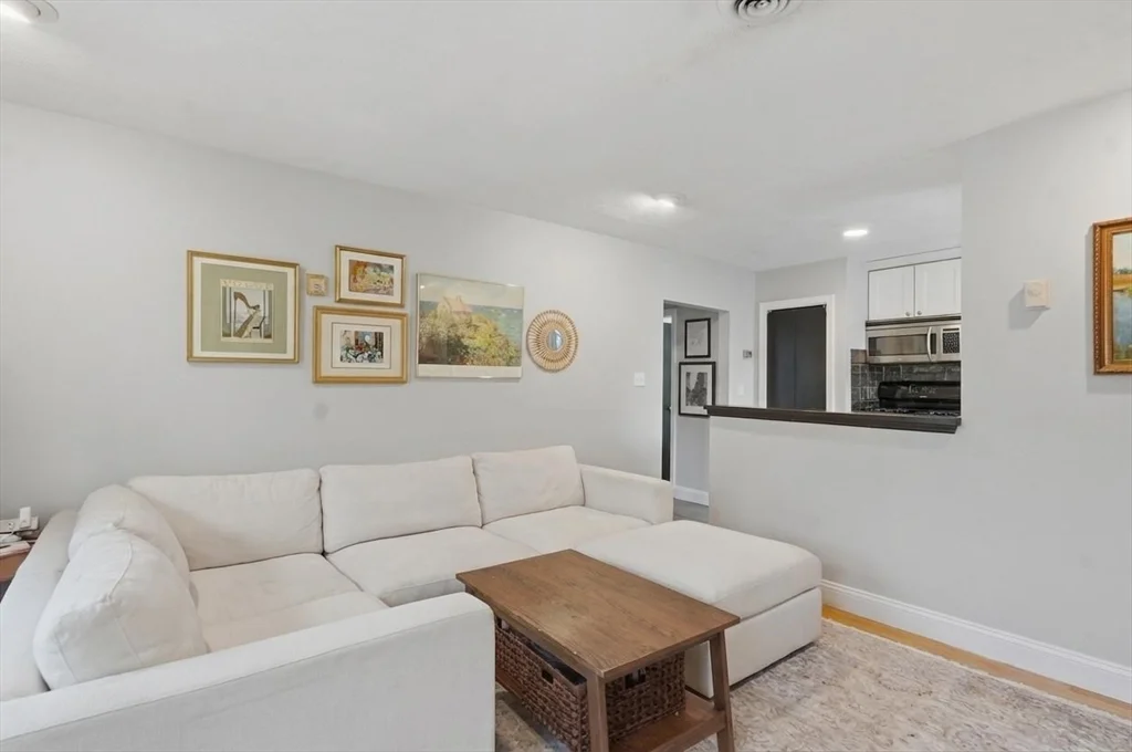 36 Washington St, Charlestown