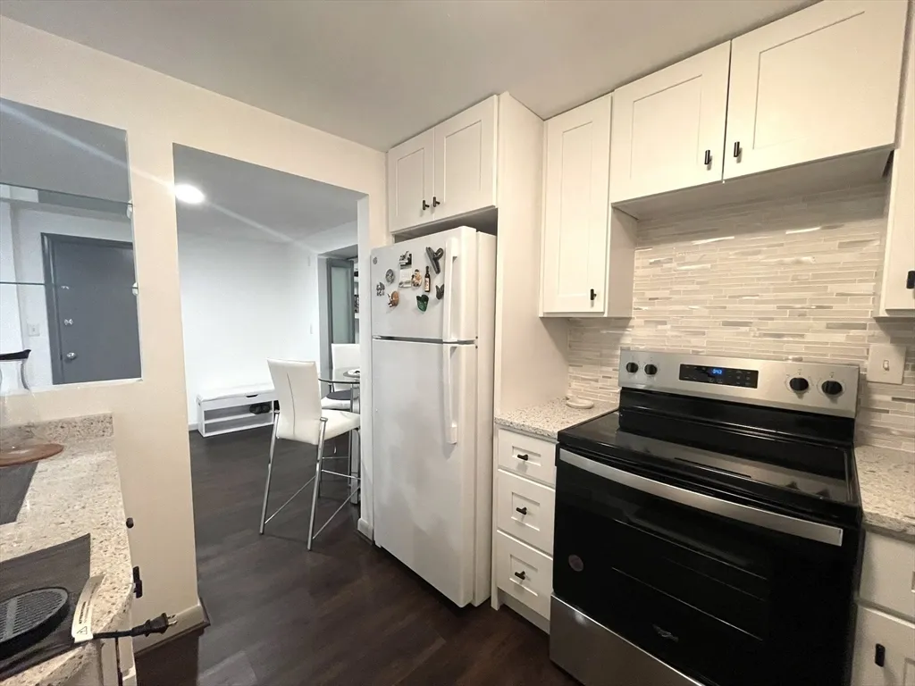 1325 Worcester Rd, Framingham