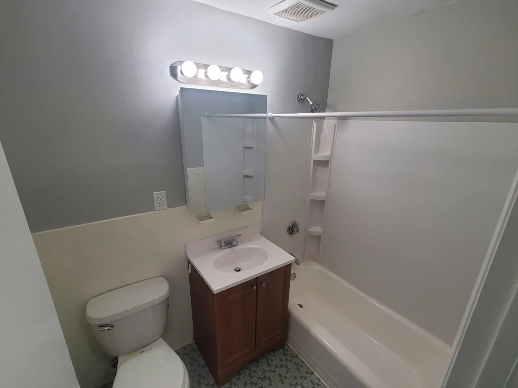 760 Cummins Highway, Mattapan