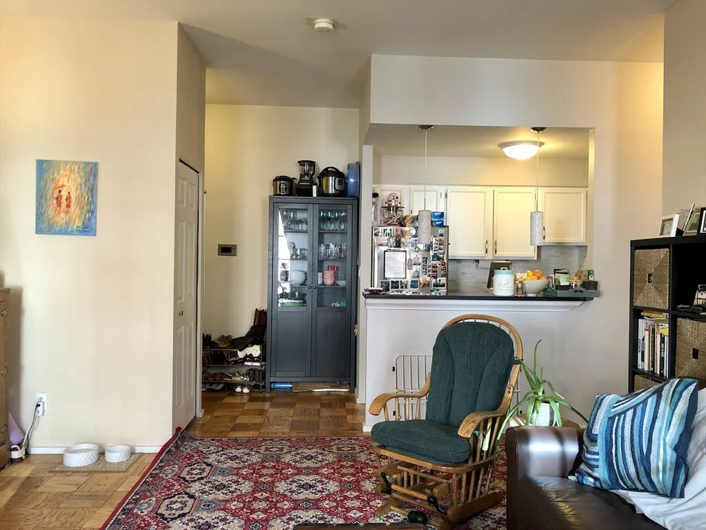 27 Bowdoin St, Beacon Hill