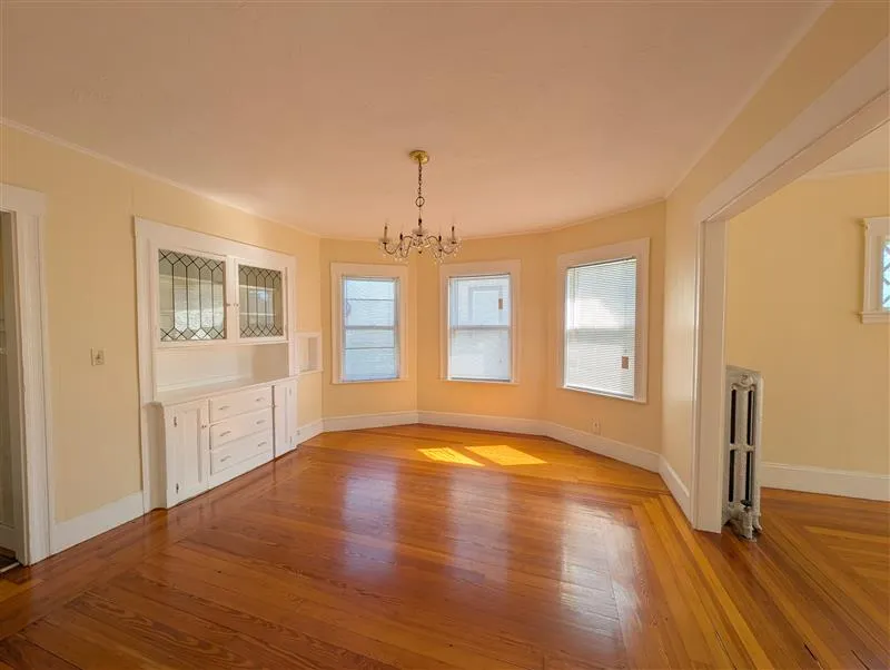 58 Monument St, West Medford