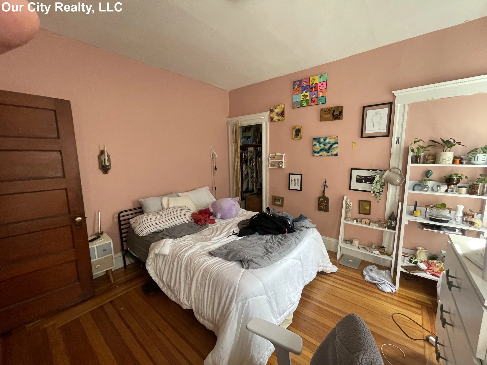 4 Aberdeen Rd, Powder House Square