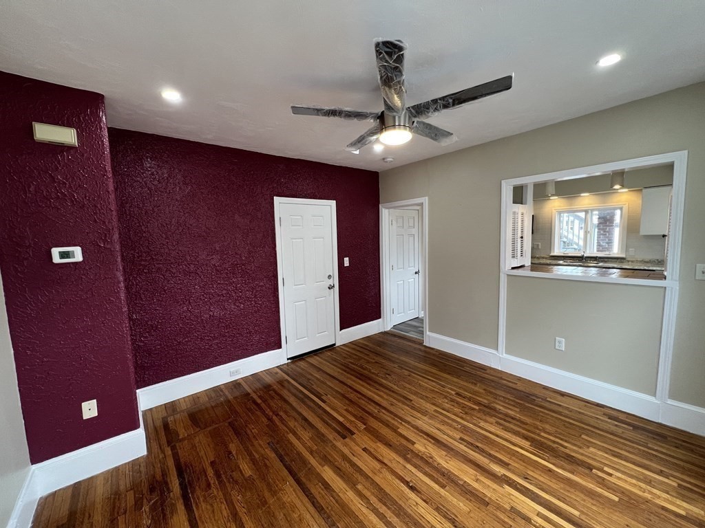 100 Walnut St, Glendale