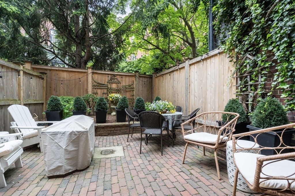 2 Mount Vernon Sq, Beacon Hill