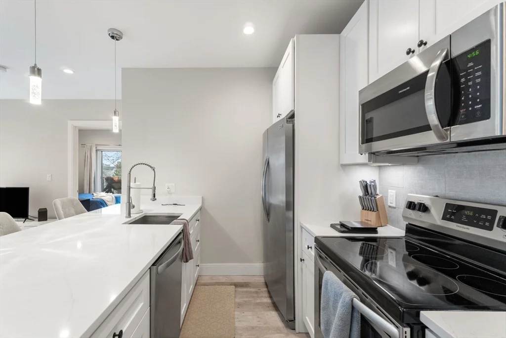 1457 Tremont St, Mission Hill