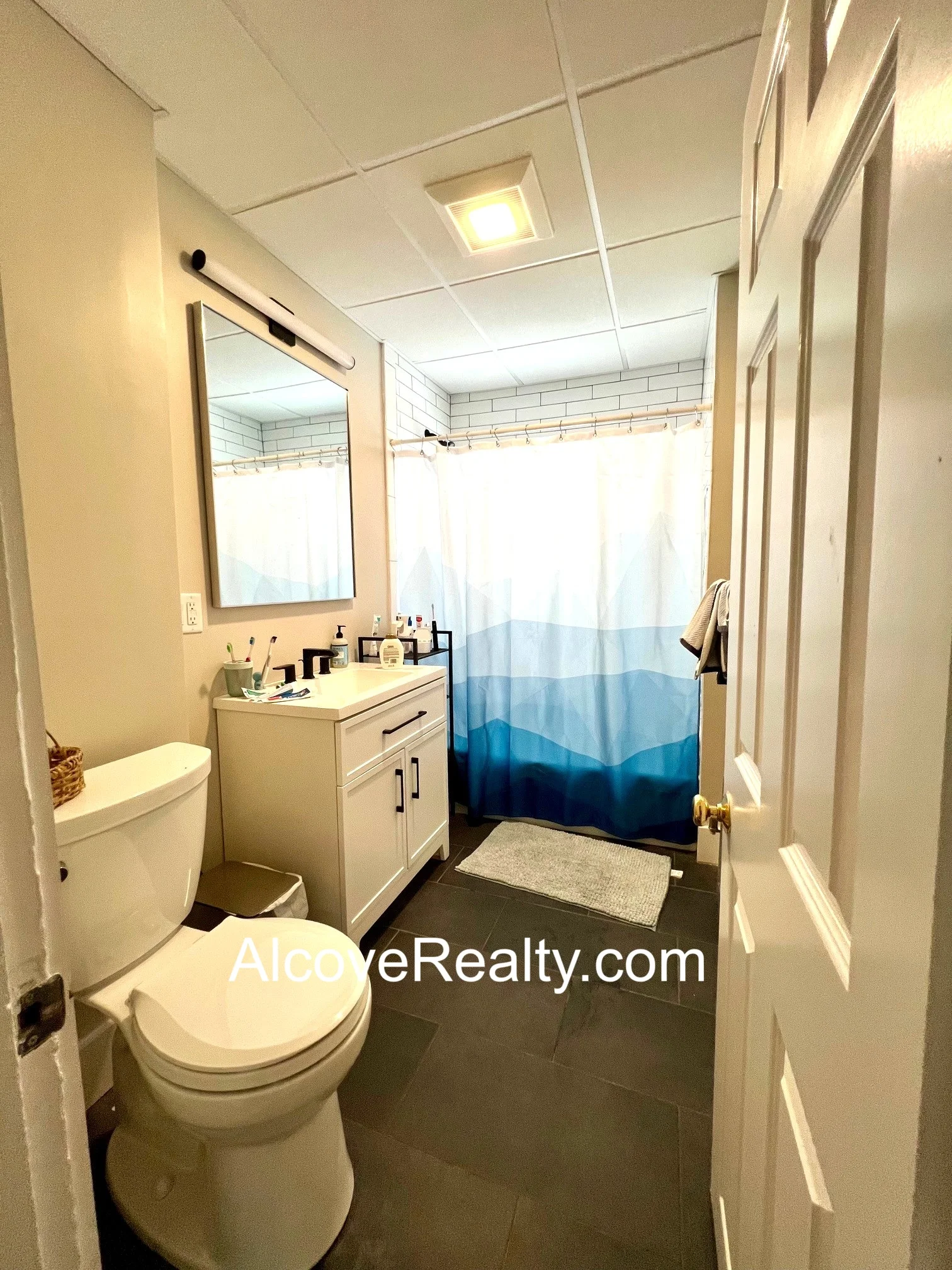 189 Powder House Boulevard, West Somerville