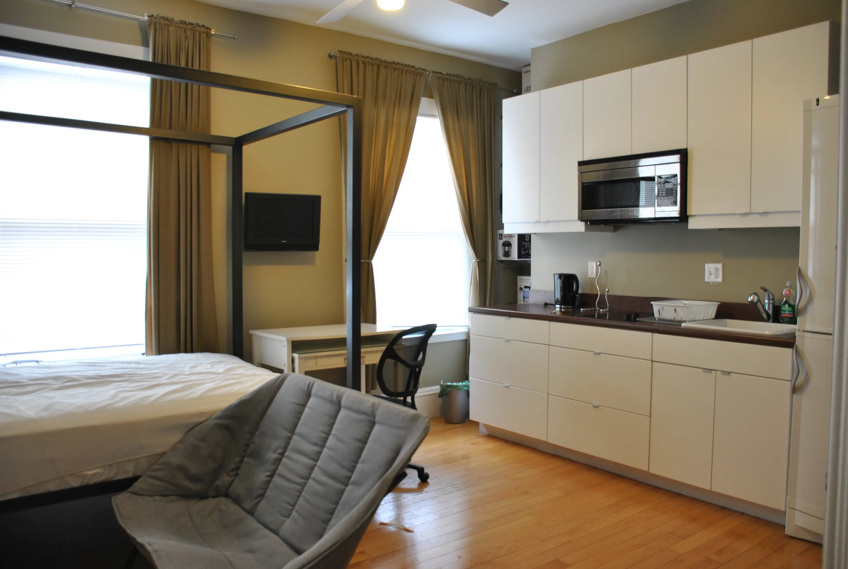 323 Beacon St, Back Bay