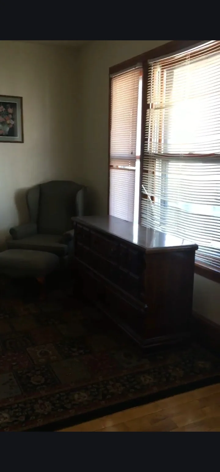 38 Linden St, Allston