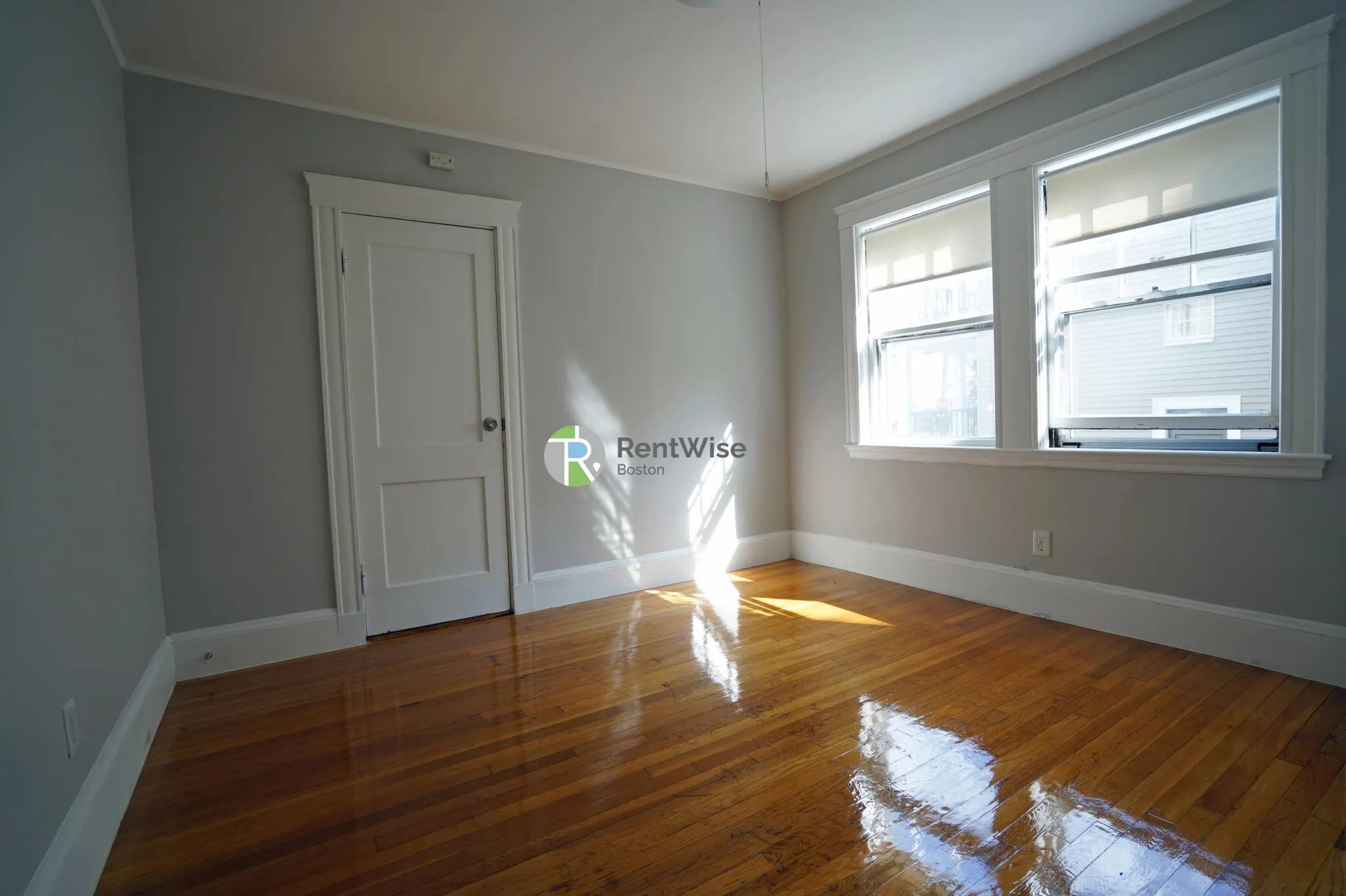 136 Arlington St, Oak Square