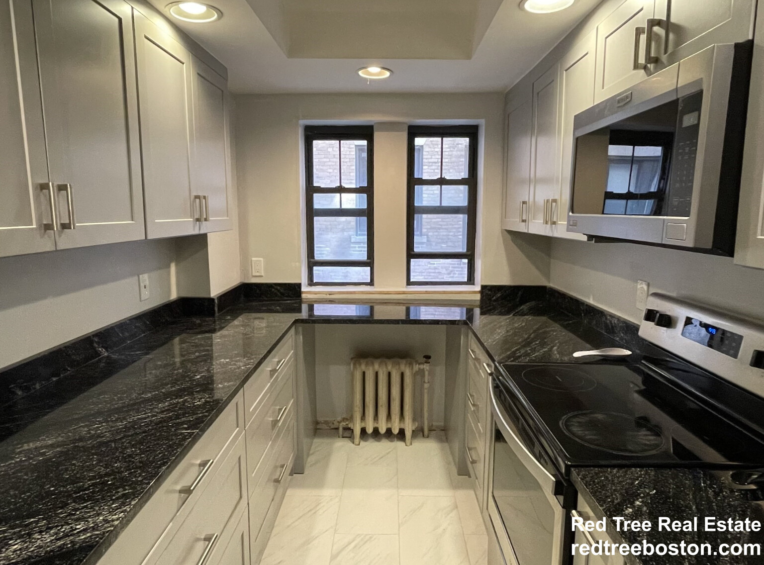 452 Park Dr, Fenway