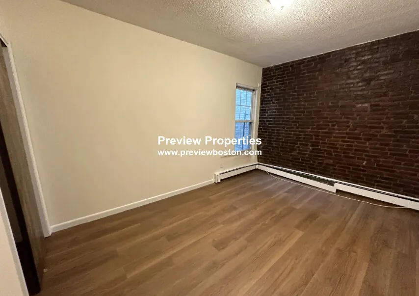 54 South Huntington Ave, Mission Hill