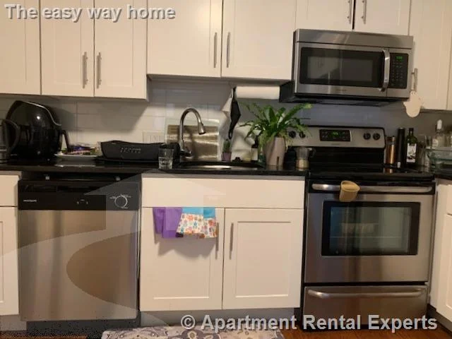 6 Blair Pl, North Cambridge