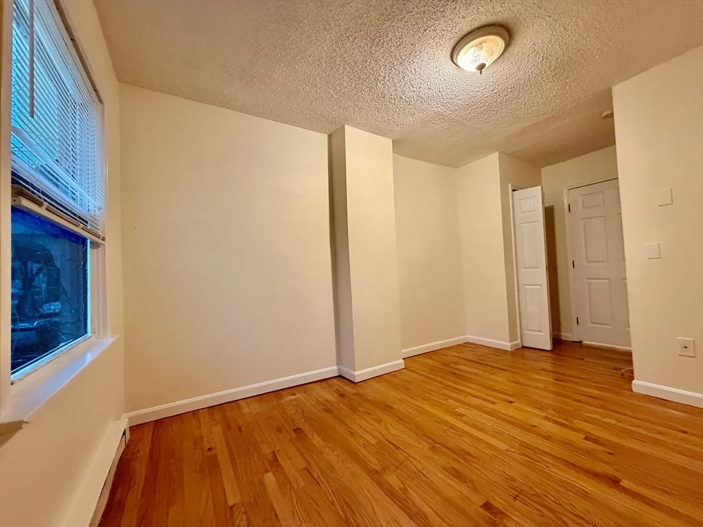 227 Everett St, East Boston