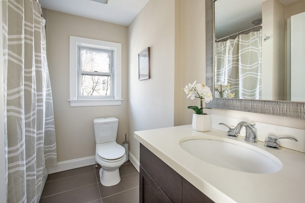 82 Pearson Ave, Powder House Square