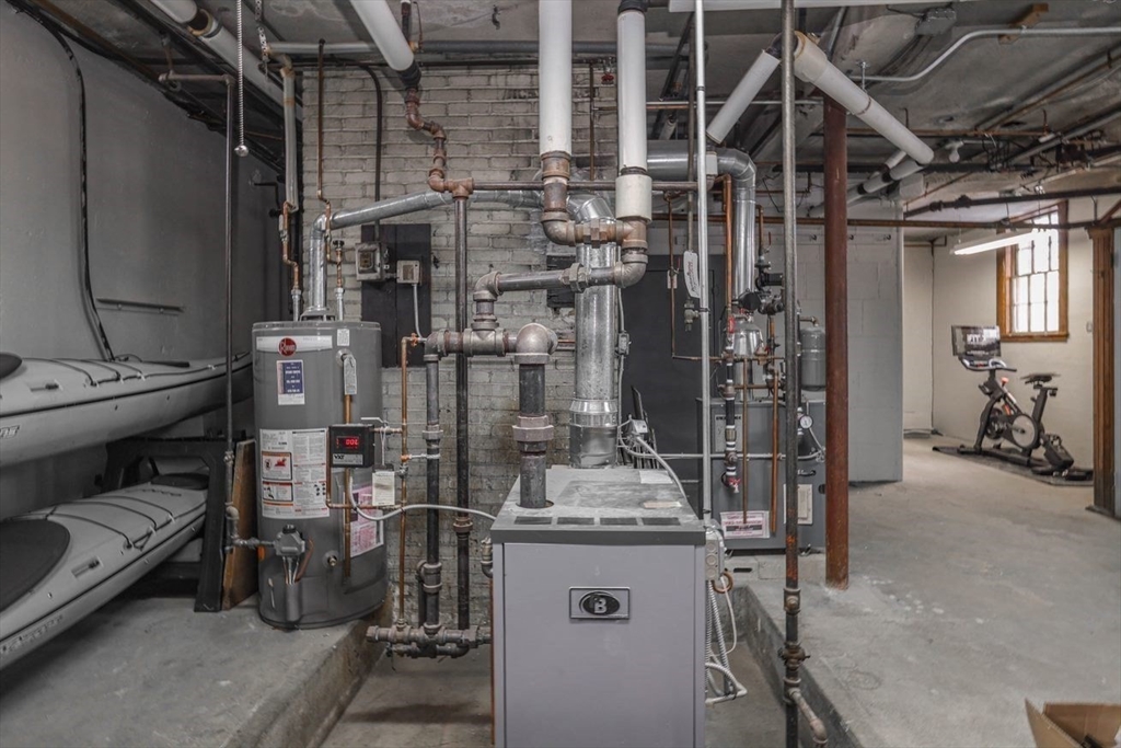 90 Walter St, Roslindale