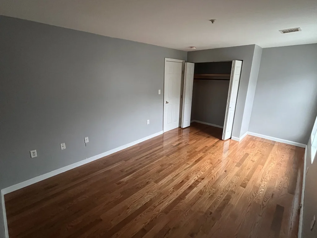242 Park Ave, Revere