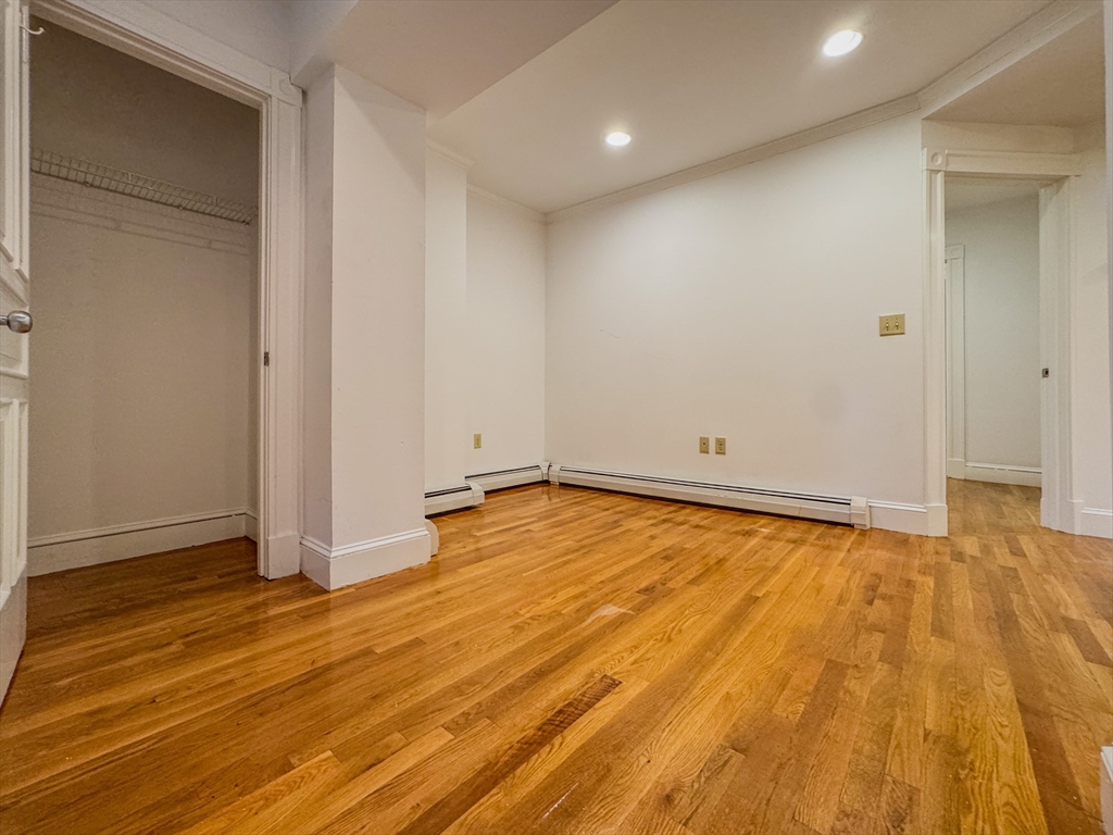 195 Commonwealth Ave, Boston