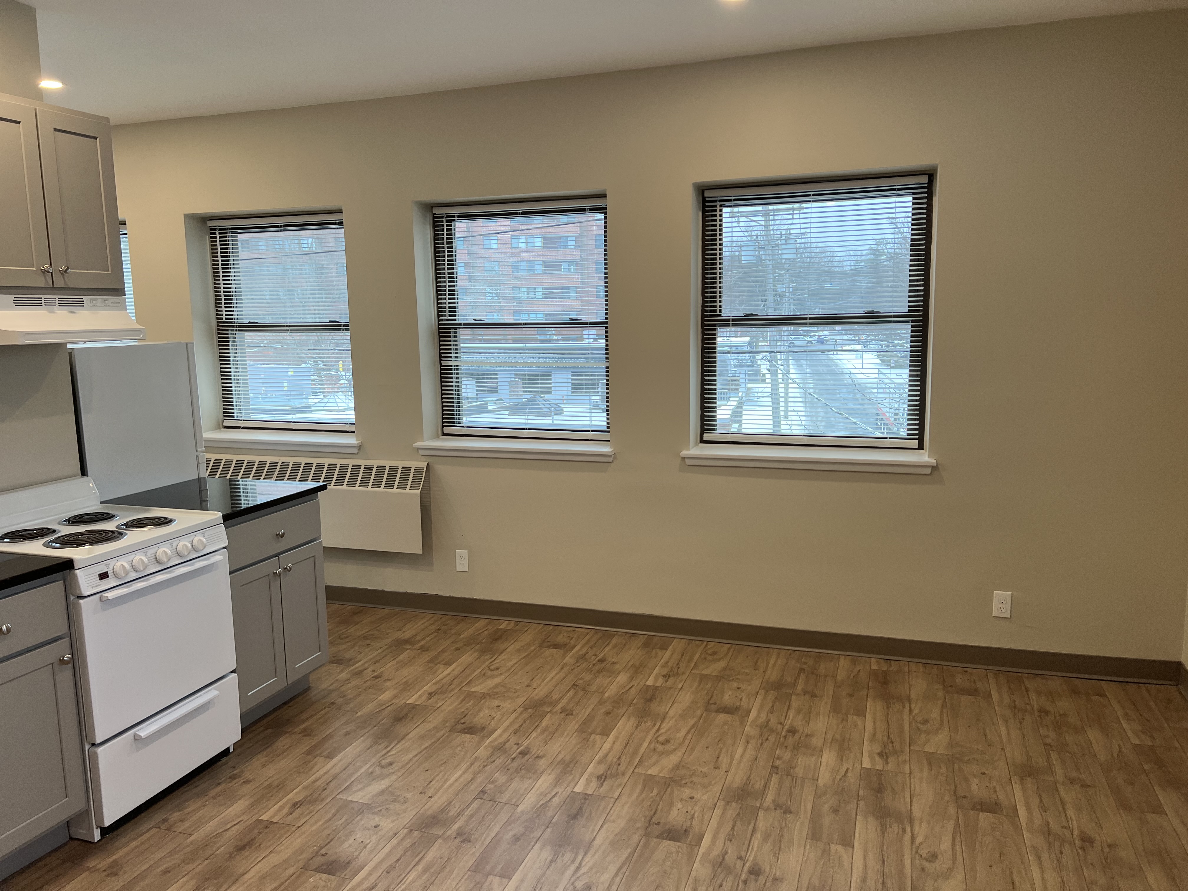 1050 Hancock St, Quincy
