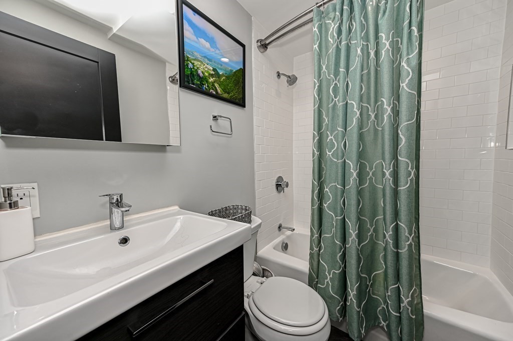 85 Everett St, East Boston