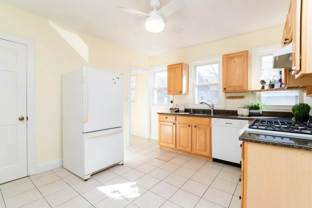 23 Wenham St, Jamaica Plain
