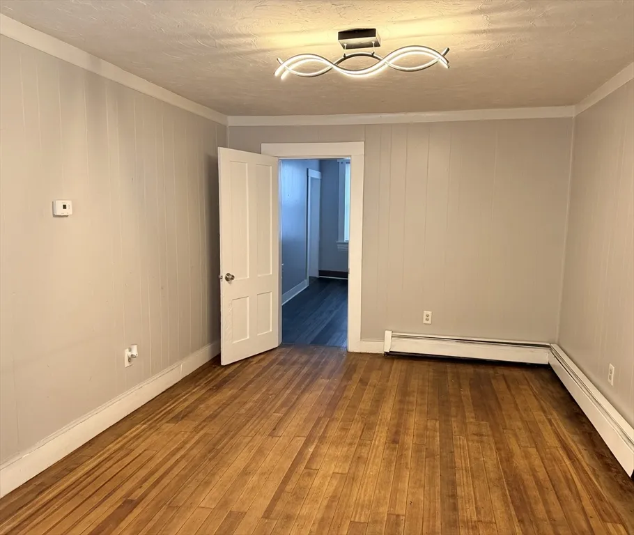 89 Spruce St, Winchendon