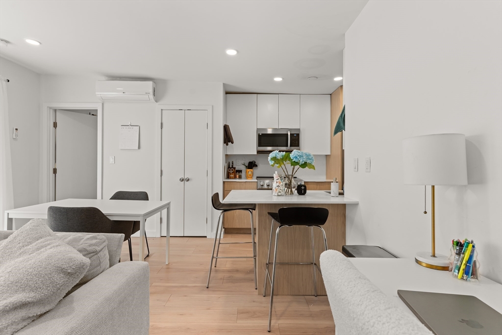 11 Parker Hill Ave, Mission Hill