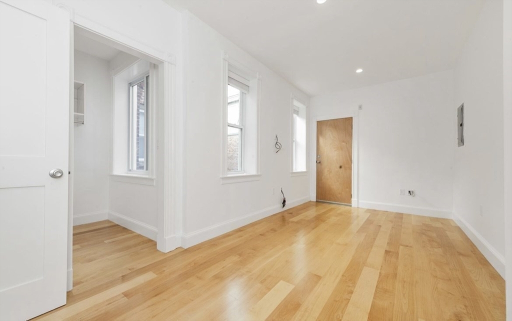 344 Hanover St, North End