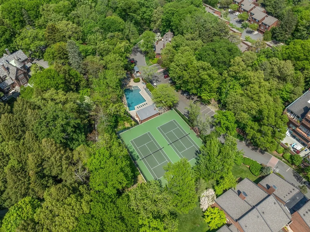 241 Perkins St, Jamaica Plain