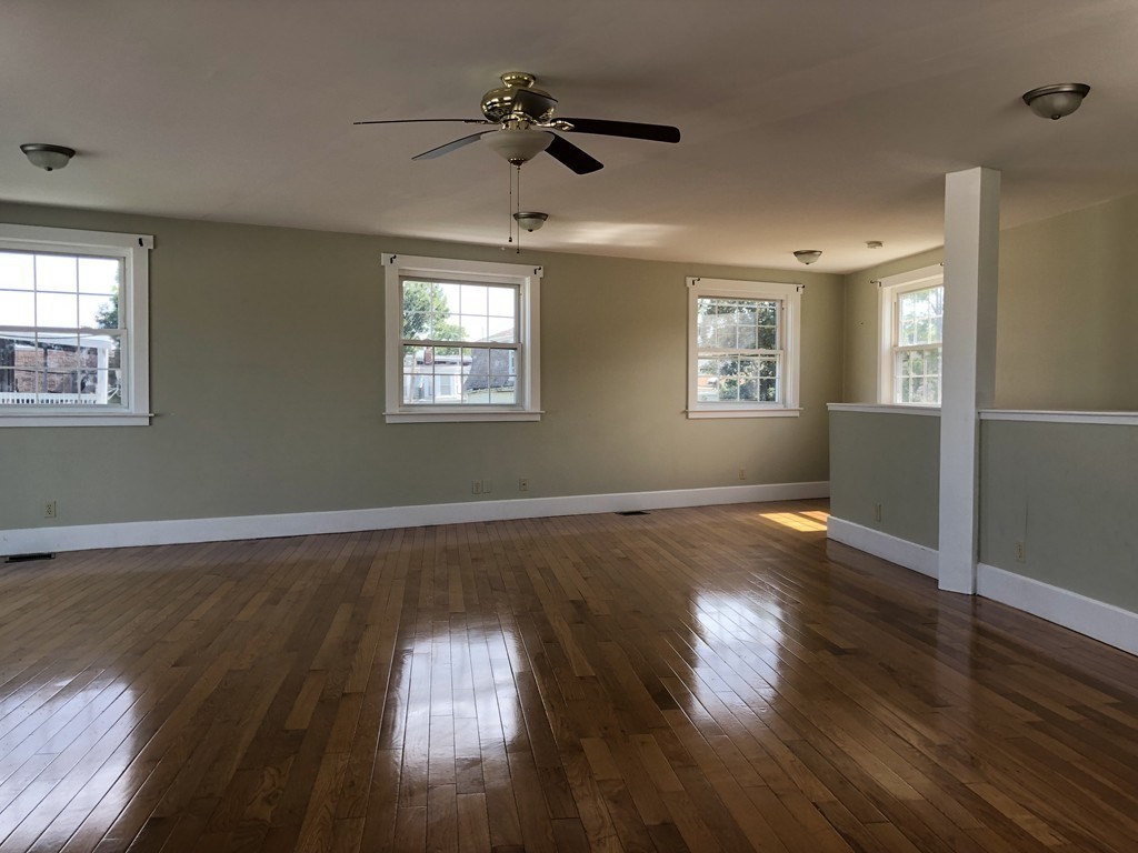 39 Magazine St, Roxbury