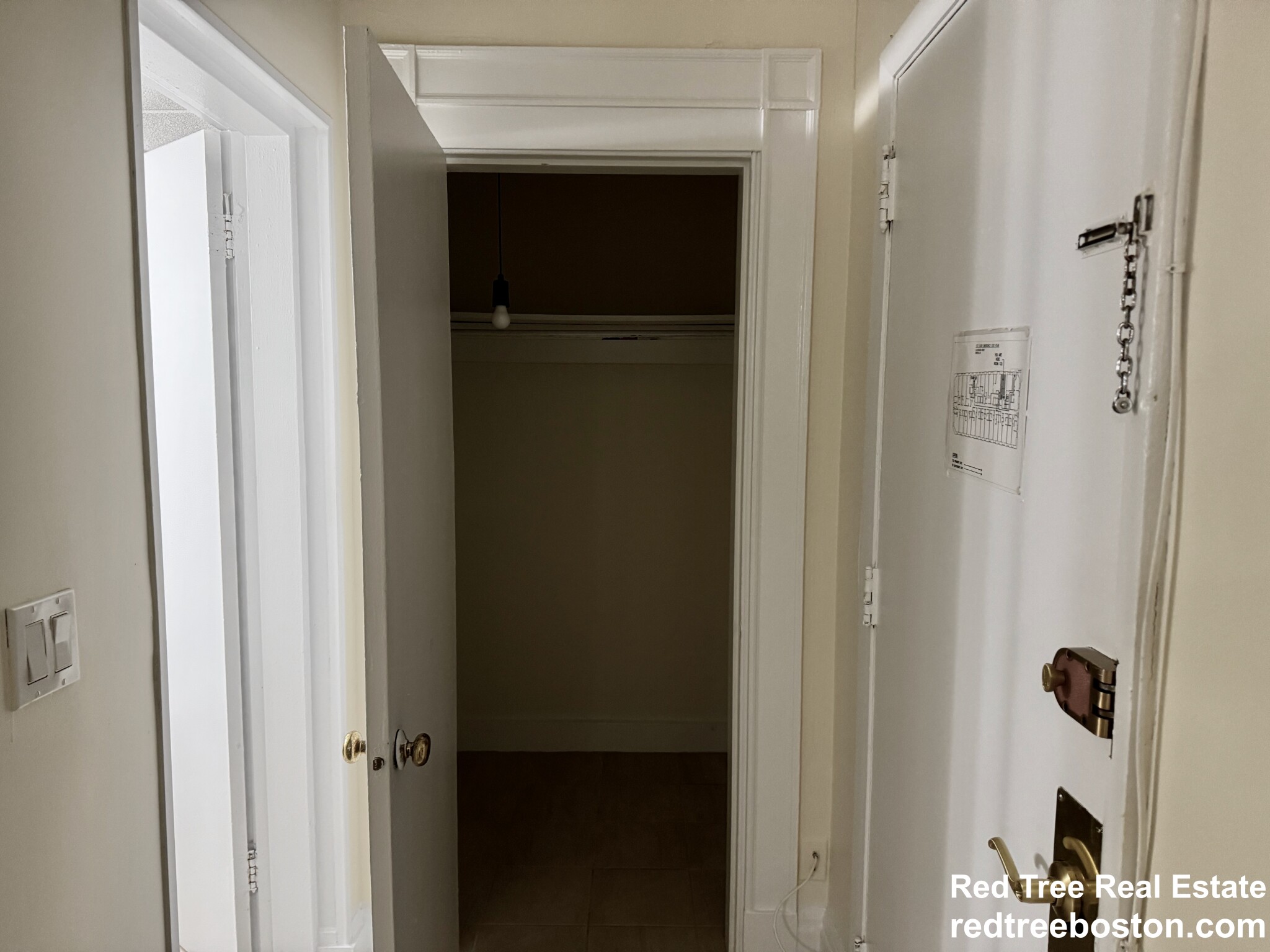 62 Boylston St, Midtown