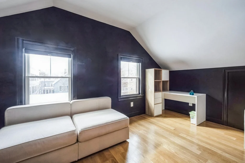 20 Fairmont St, Cambridgeport
