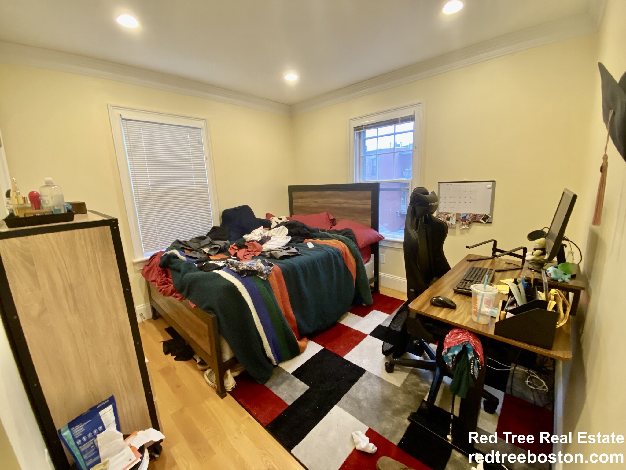 7 Acron Rd, Brookline Village