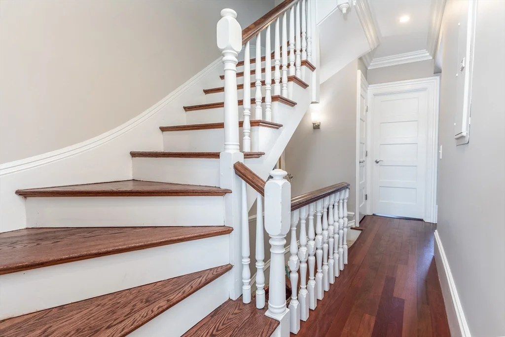 83 Montgomery St, South End