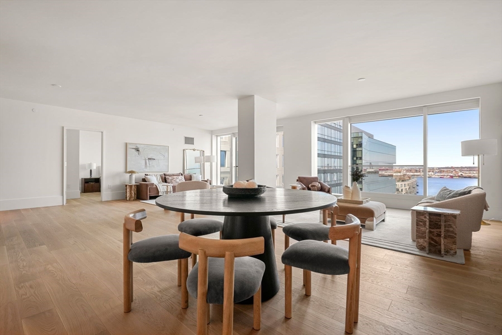 150 Seaport Boulevard, Seaport District