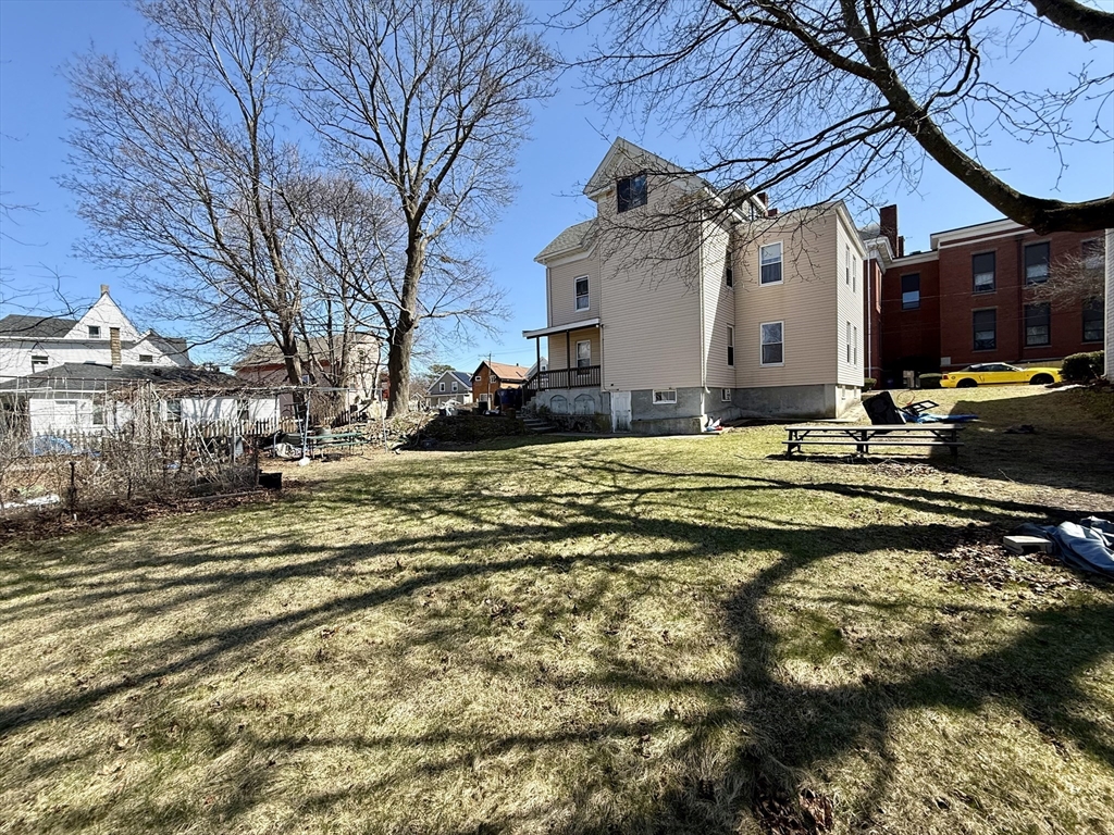8 Northend Ave, Salem