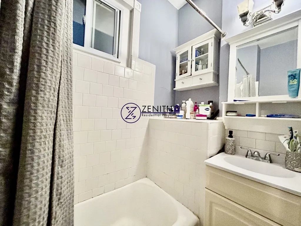 76 Phillips St, Beacon Hill