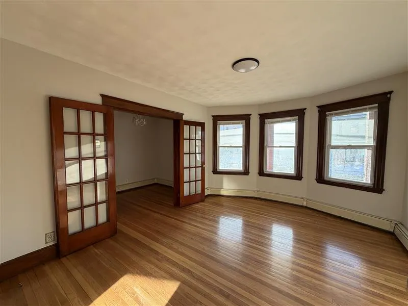 30 Medford St, South Medford