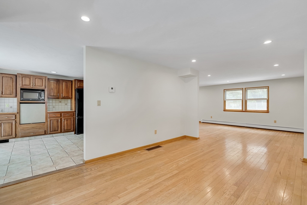 115 Rowe St, Auburndale