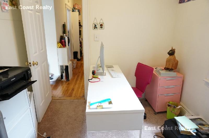 6 Camelot Ct, Brighton