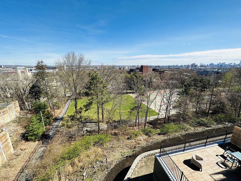 1 Nevins Hill Way, Brighton