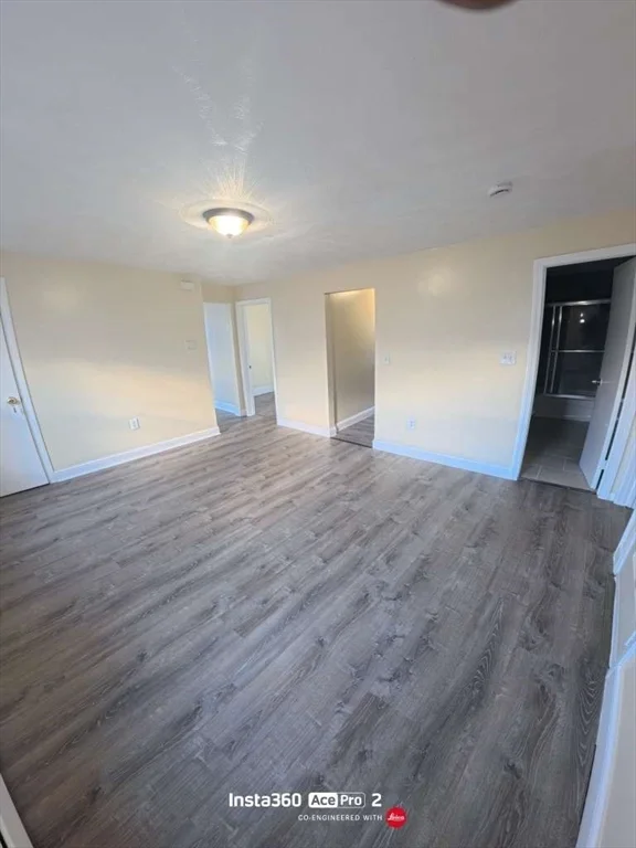 12 Webster Ct, Lawrence