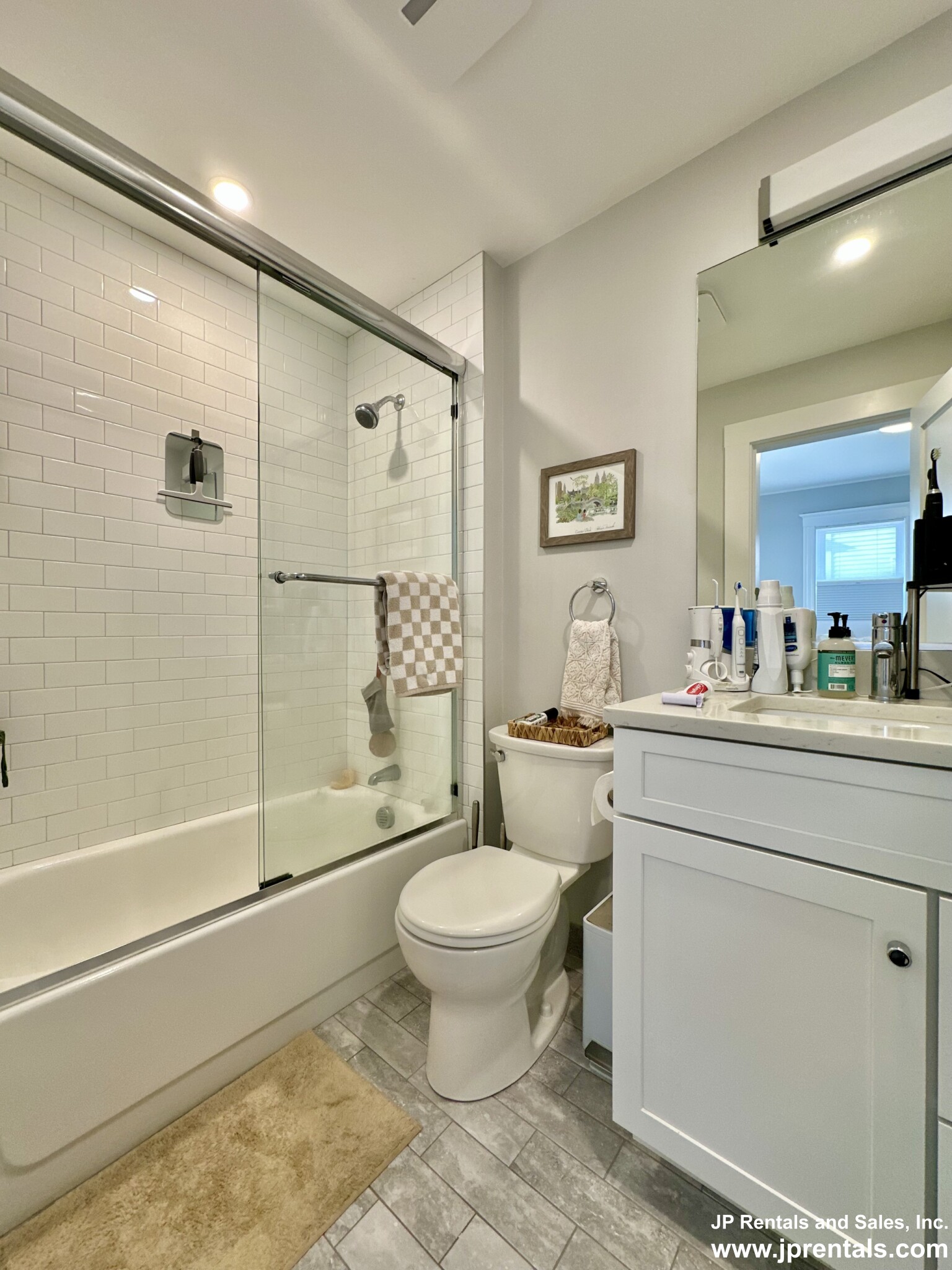 38 Robeson St, Jamaica Plain