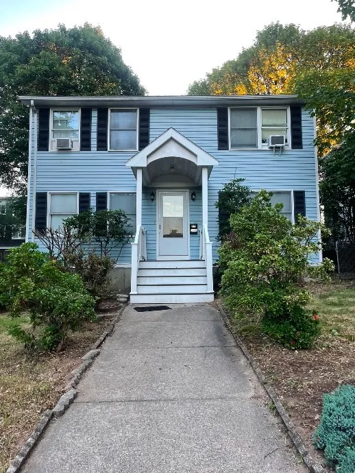 124 Beech St, Roslindale