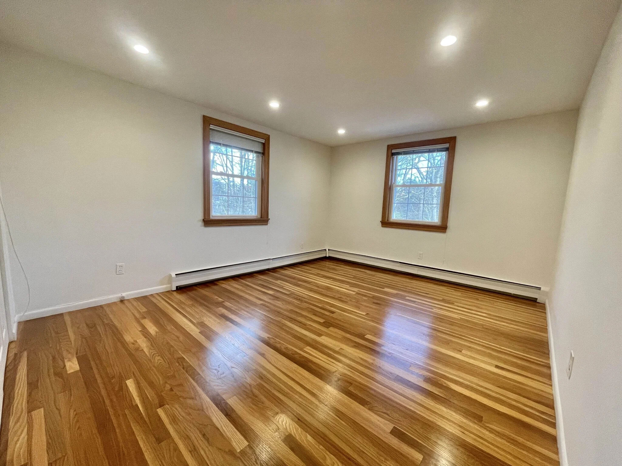 77 Louise, Chestnut Hill